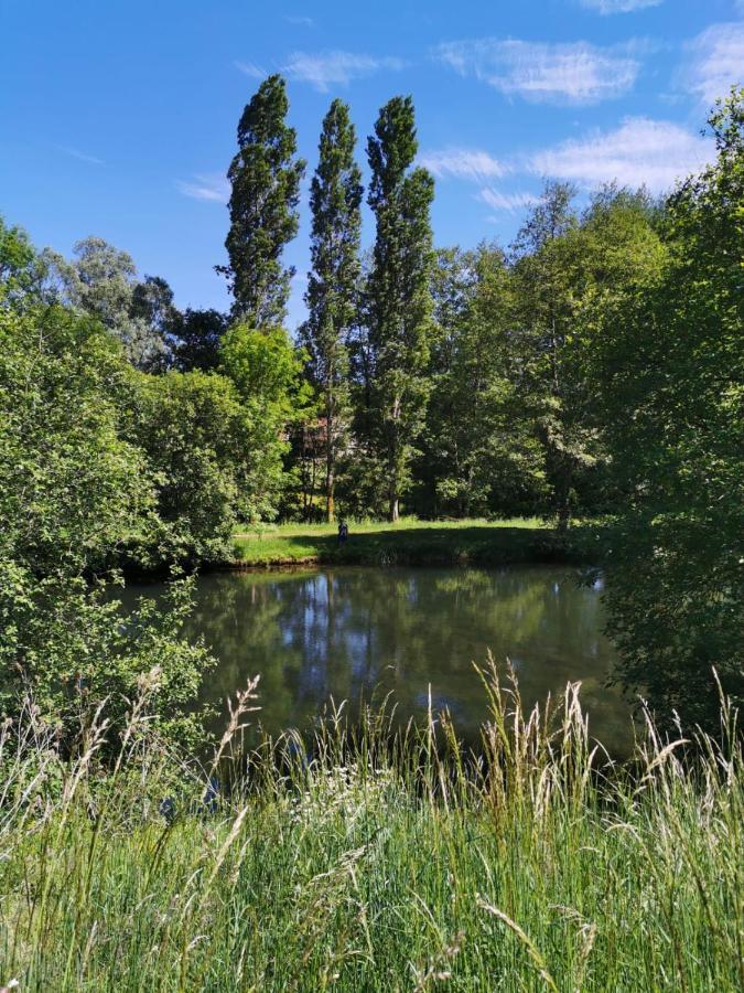 Les Ecuries Saserang Mouilleron